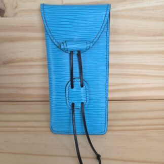 Étui à lunettes enfant bleu ciel cousu noir