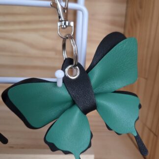 Porte clé papillon Vert et noir