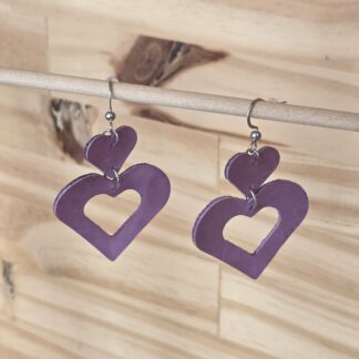Boucles d'oreilles double cœurs violet